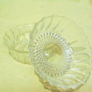 VTG PAIR OF PRESSED GLASS SMALL BOWLS RELISH DISHES